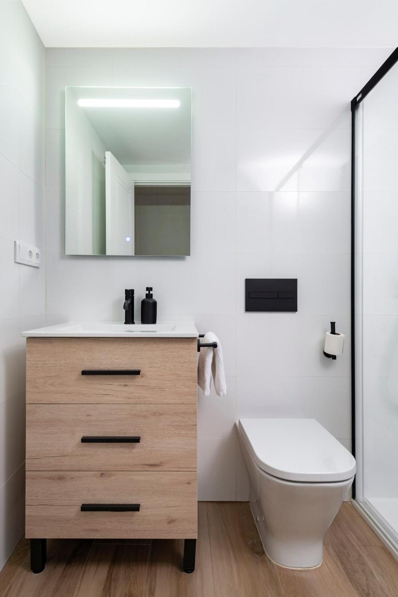 Magno Apartments Real De La Carreteria Севилья Экстерьер фото
